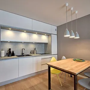  Apartment Pier 72 Premium